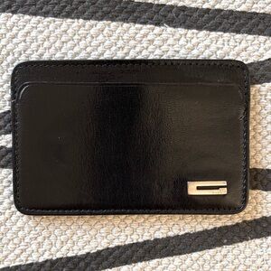 GUCCI
Vintage Leather Card Holder